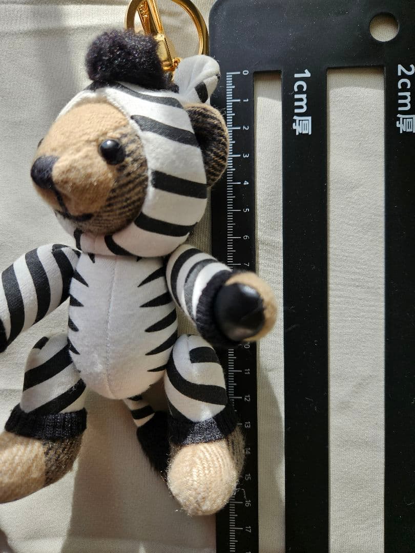 BURBERRY バーバリー ゼブラコスチューム トーマスベア チャーム