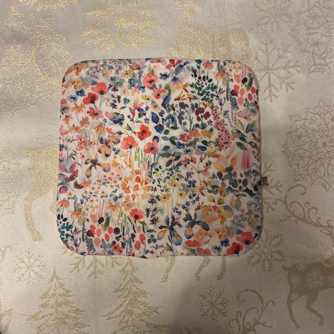 リバティ　フェルダ（マルチカラー）　ハンドメイド　ハンカチ