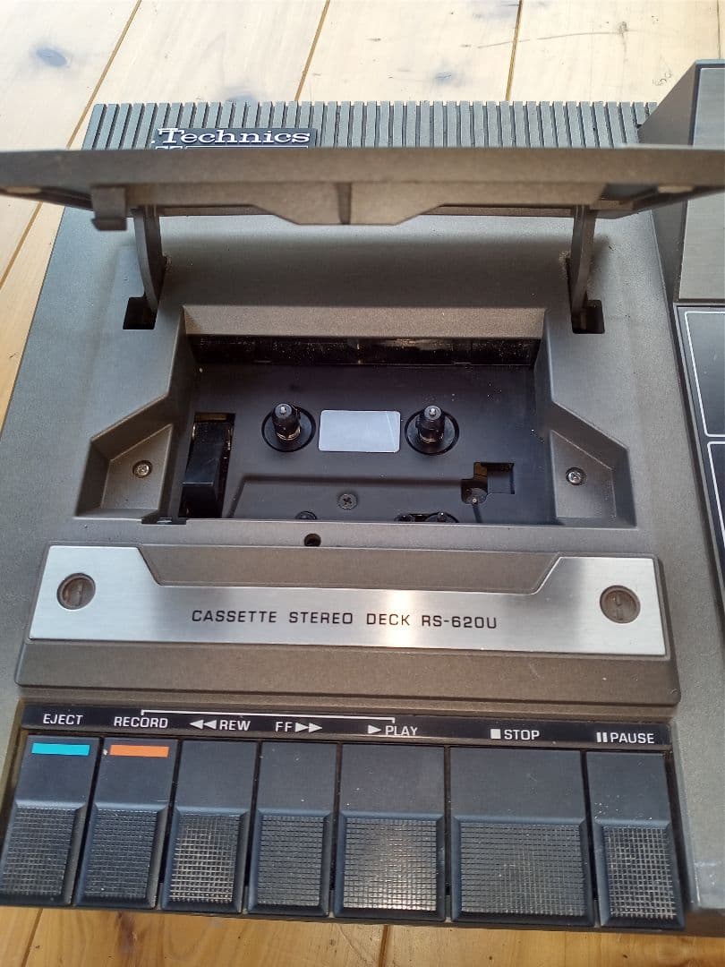 Technicsテクニクス希少レトロカセットデッキRS-620U