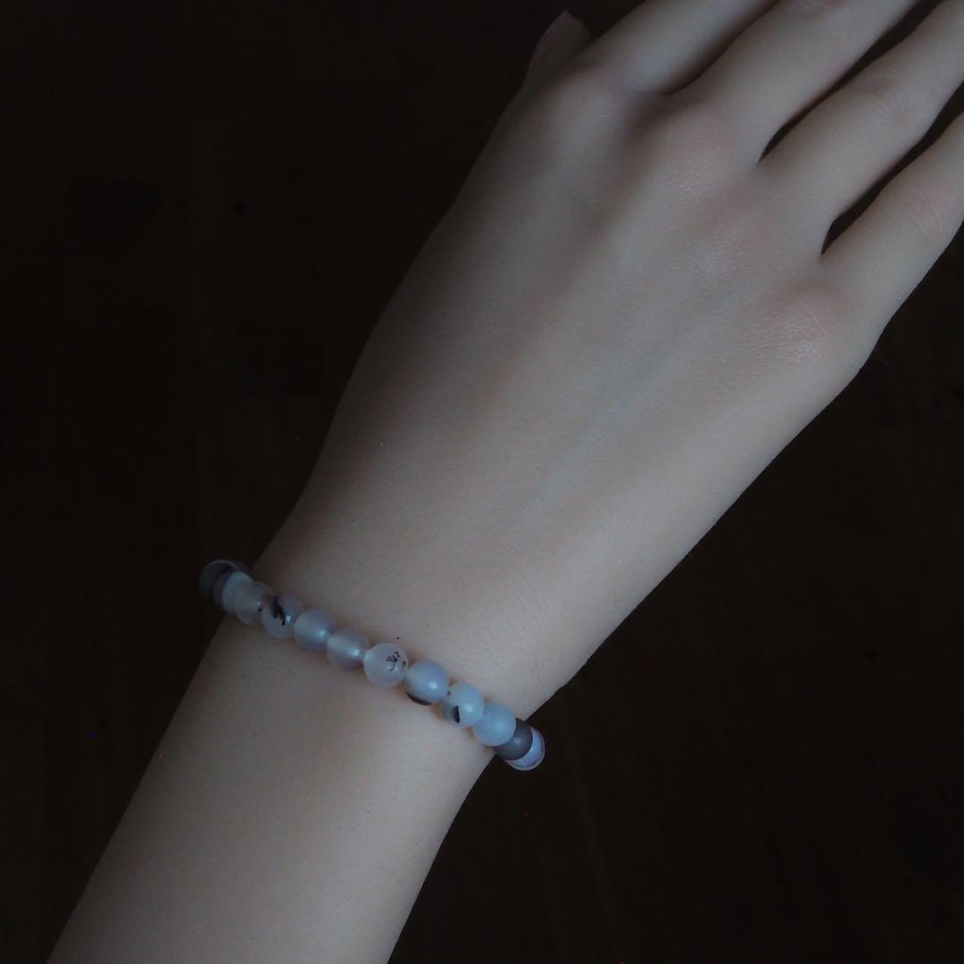 【桃色の雲】天然ブラックシェル(黒蝶貝)のフラワーピアス/イヤリング