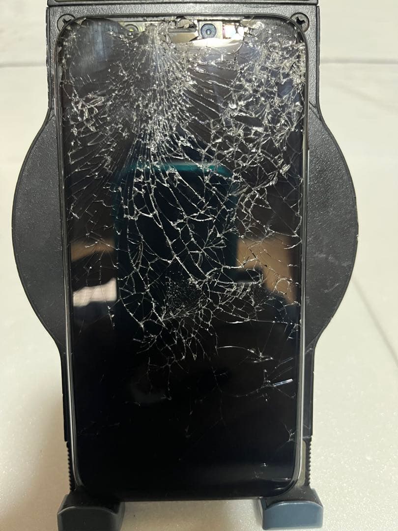 【ジャンク】iPhone11Pro 256GBミッドナイトグリーン SIMフリー