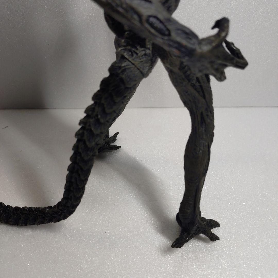 プレデター＆エイリアン　ソフビ　と　エイリアン　フィギュア