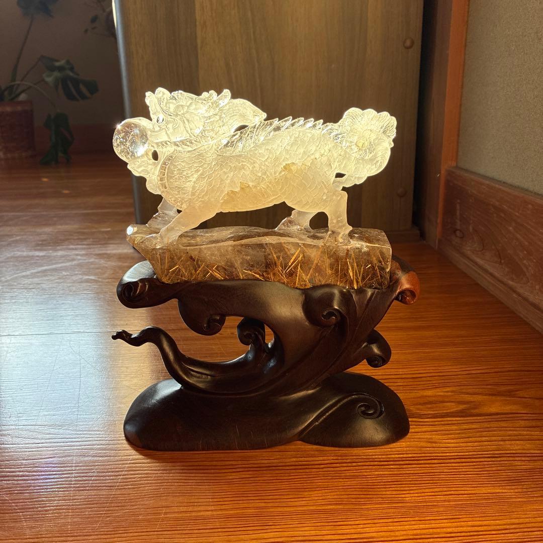 クリスタル 獅子彫刻 木製台座 置物