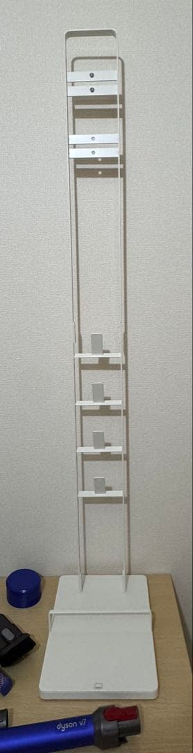 Dyson V7 コードレススティッククリーナー 本体+クリーナースタンド