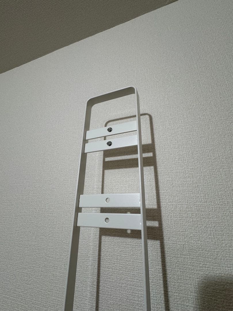 Dyson V7 コードレススティッククリーナー 本体+クリーナースタンド