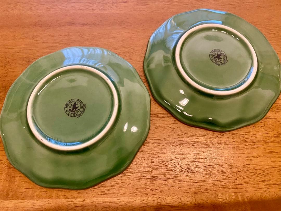 ボルダロピニェイロ　プレート　うさぎ　トナカイ　ポルトガル　器　クリスマス