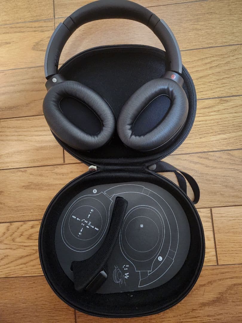 Sony WH-1000XM2 ワイヤレスヘッドホン
