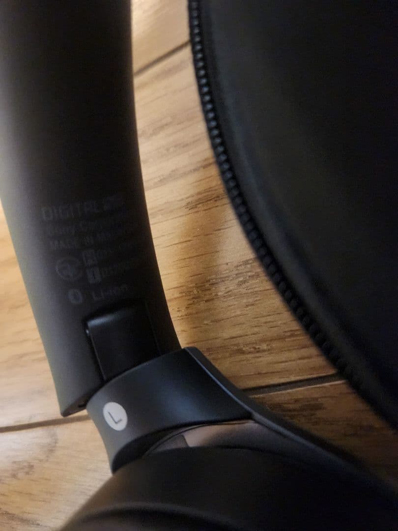 Sony WH-1000XM2 ワイヤレスヘッドホン