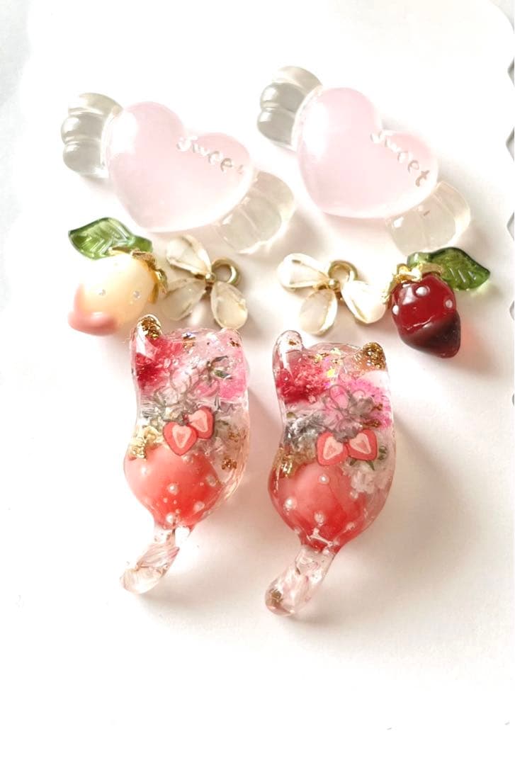じゃれねこ『2月☆50 丸ごと苺♡』