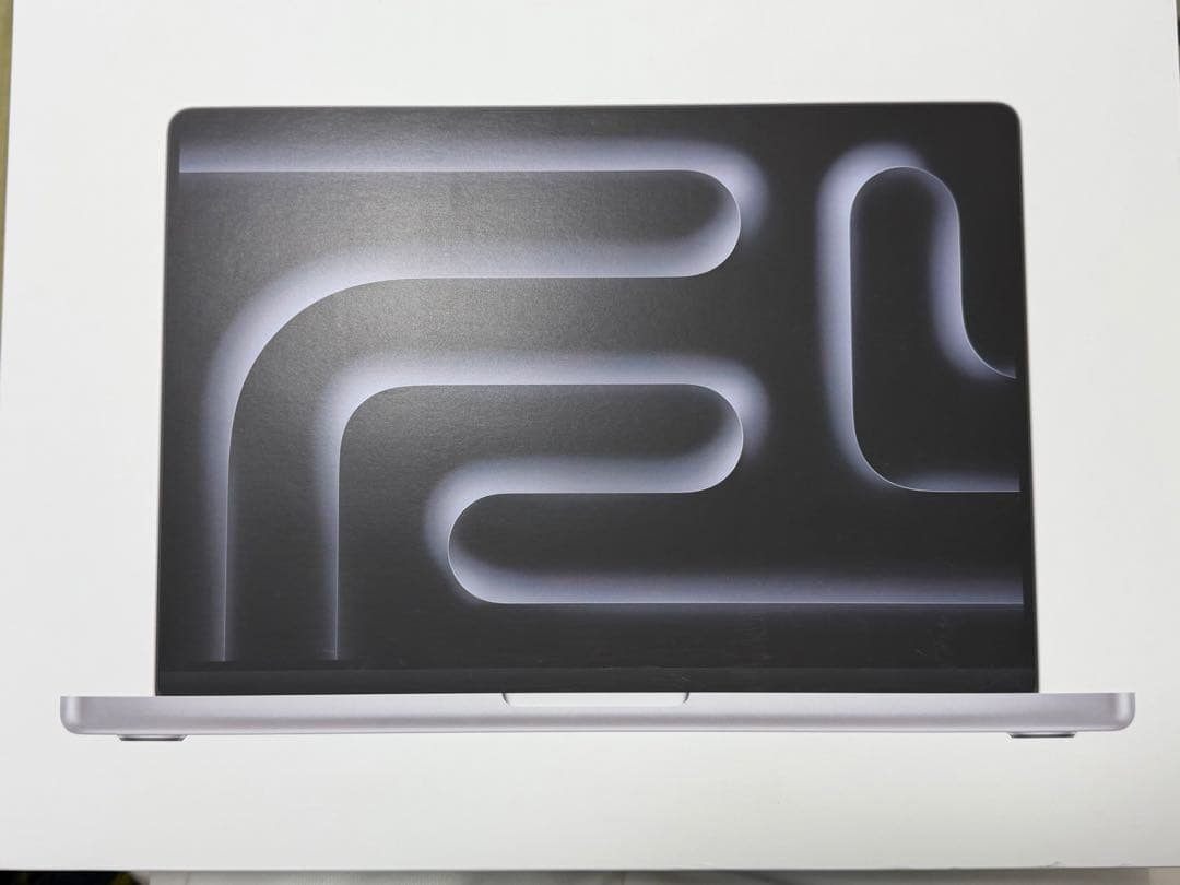 Apple MacBook Pro M5 14インチ シルバー 本体