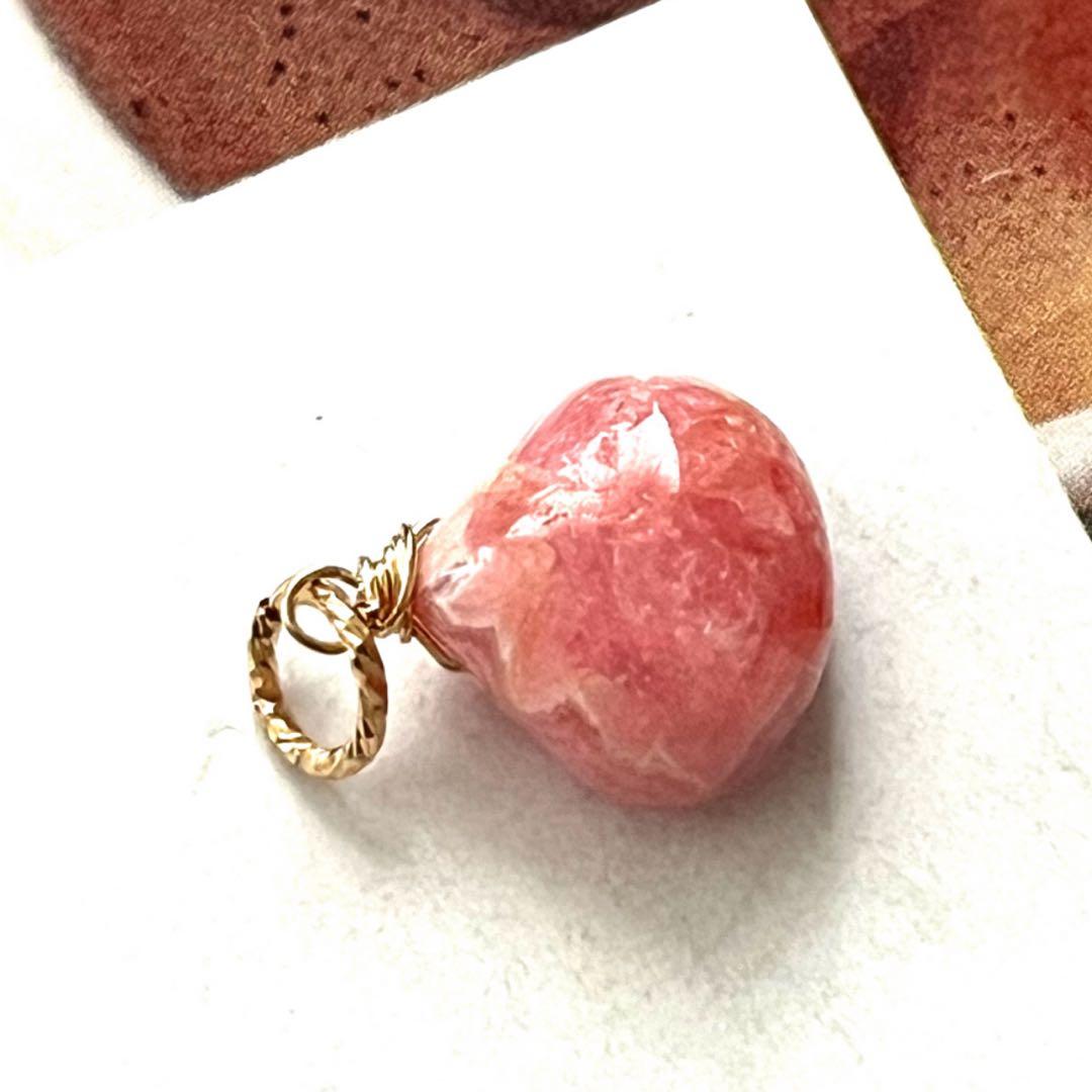 ちか☺︎ 1点作品☆ スクエア枠ネフライトブレスレット