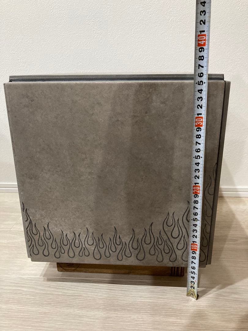 Tiger & Flames 刻印 タイルサイドテーブル