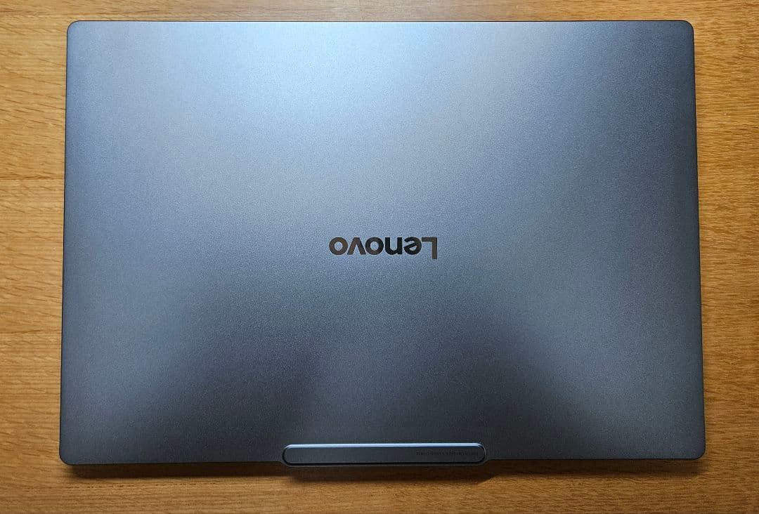 Lenovo Yoga Pro 7i Gen 10 Aura（Office付き）