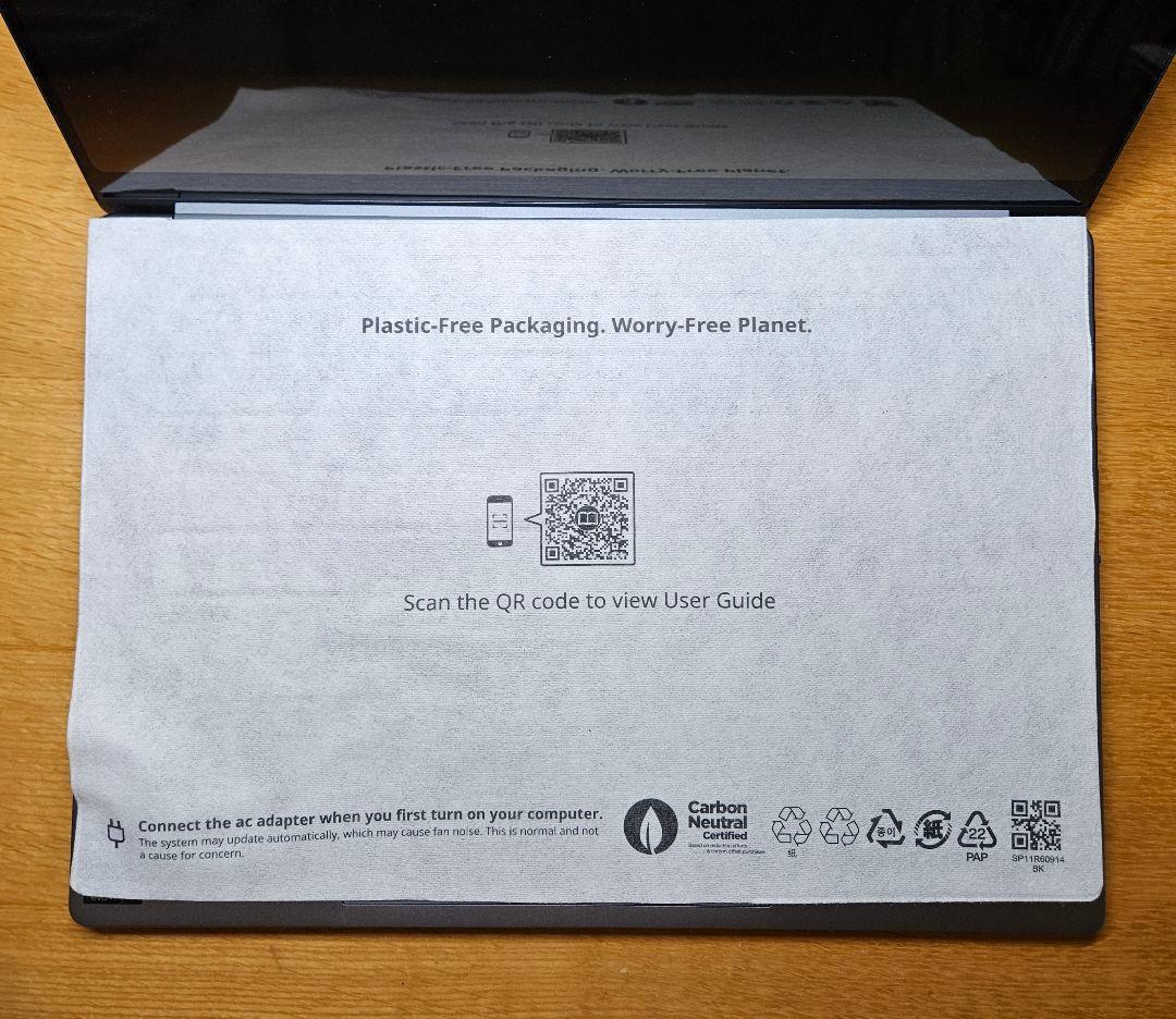 Lenovo Yoga Pro 7i Gen 10 Aura（Office付き）