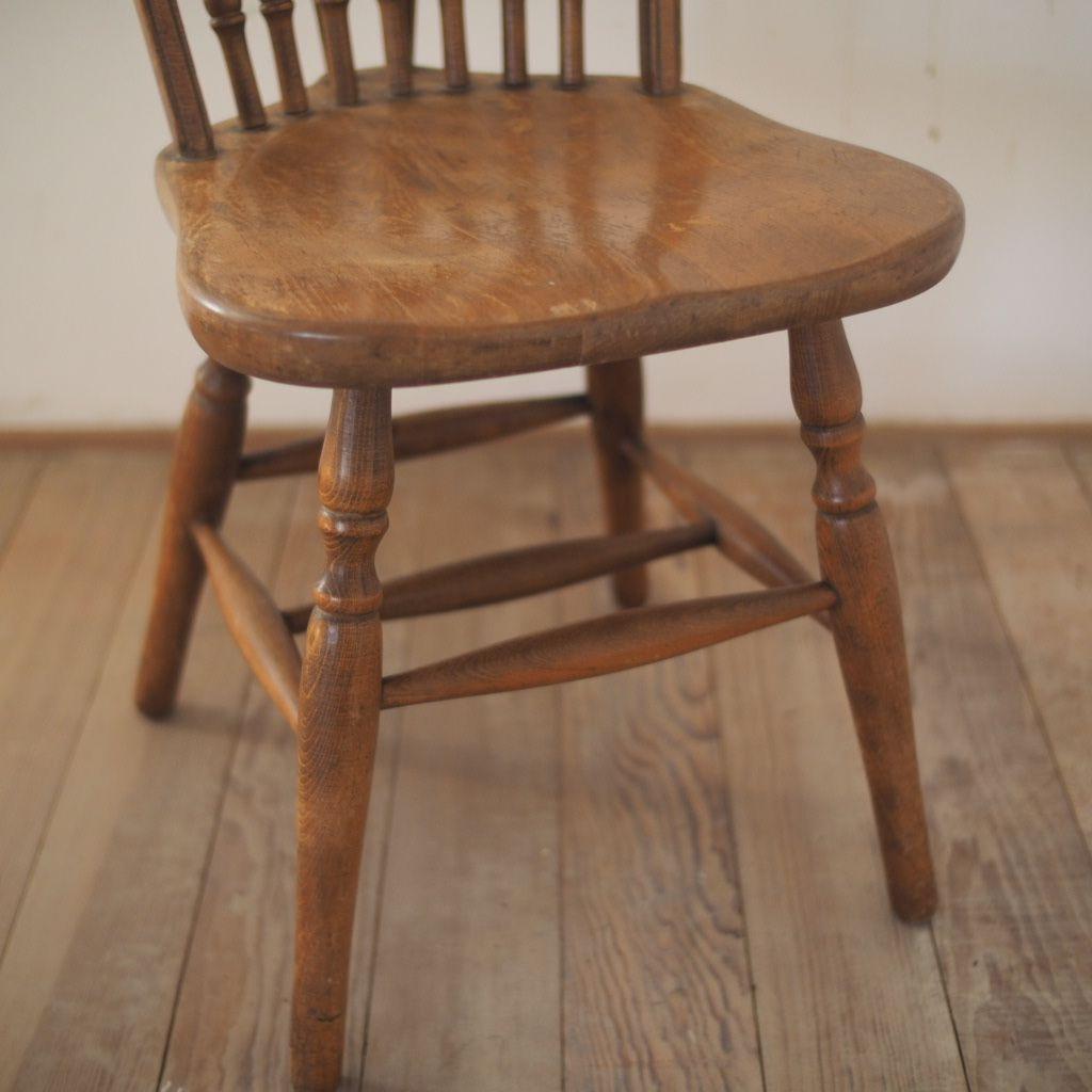 木製スピンドルバックチェア 秋田木工 古道具 味わい