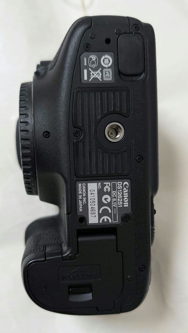 Canon EOS 7D デジタル一眼レフカメラ CF(16GB)付