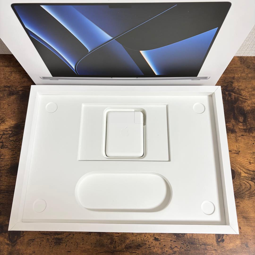 MacBook Pro 16インチ M2 Pro メモリ16GB SSD1TB