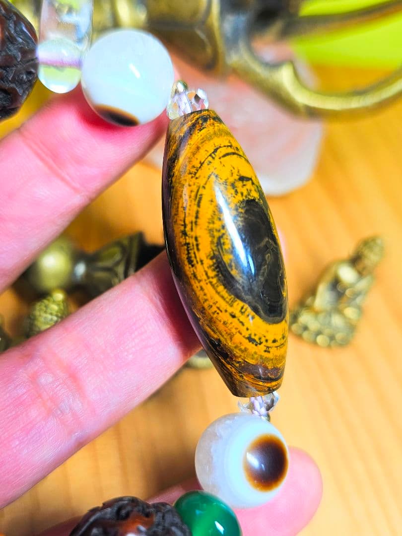 あらゆる邪気や魔を払う‼️九眼頁岩石のブレス