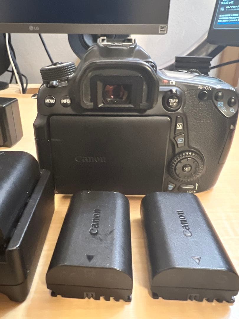Canon 70d バッテリー多数