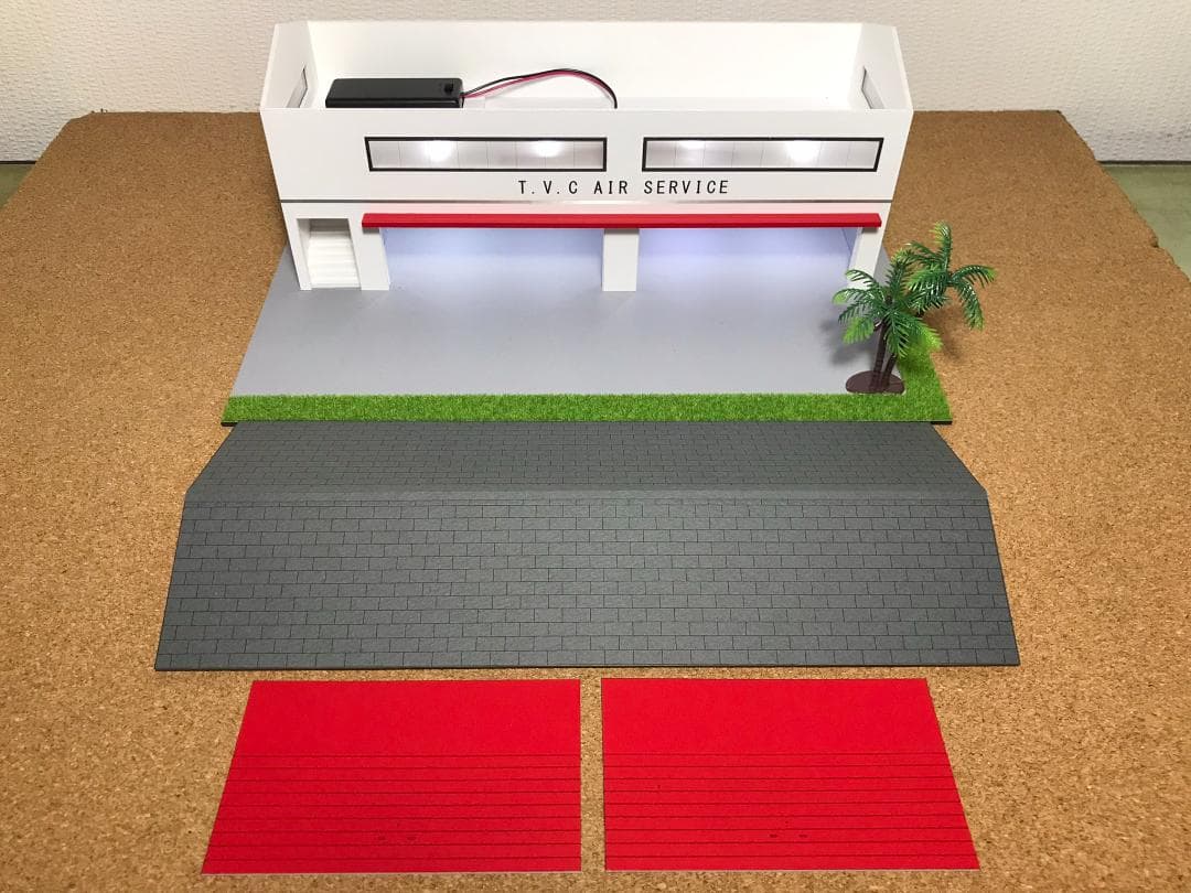 ミニカージオラマ：1/64 世田谷ベースタイプガレージ／年末SALE！