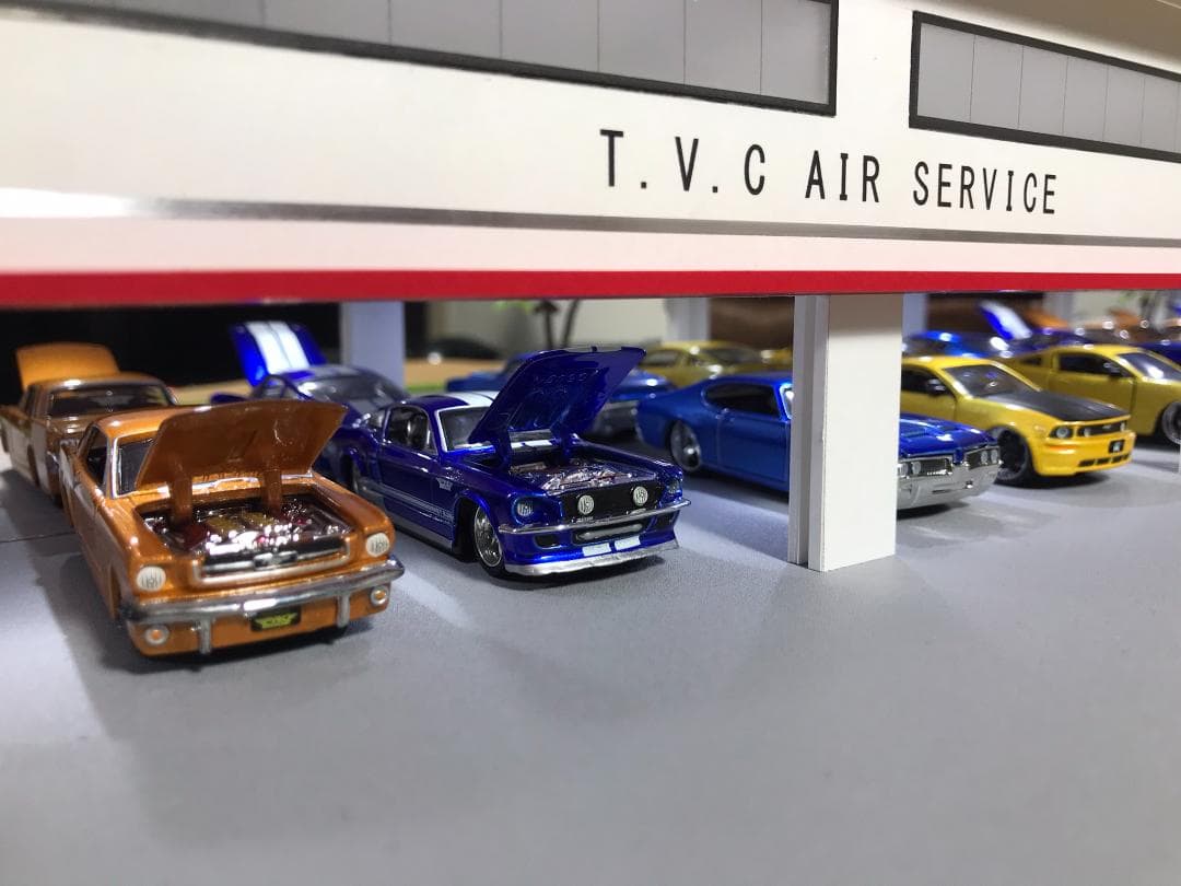 ミニカージオラマ：1/64 世田谷ベースタイプガレージ／年末SALE！