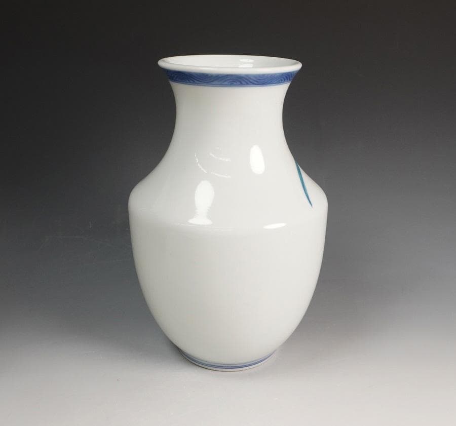 有田焼 今泉今右衛門 錦蘭絵花瓶 共箱 花器