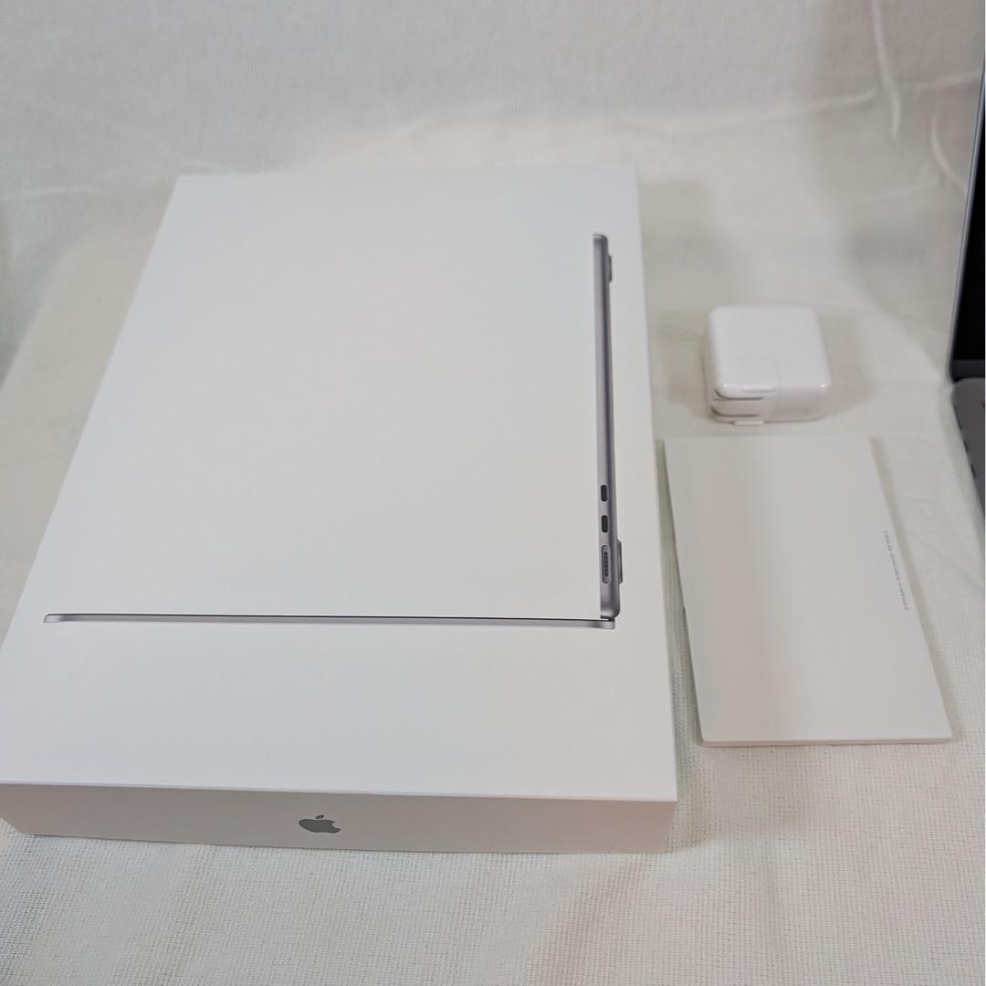 【ほぼ新品】MacBook Air 13インチ M3 スペースグレー