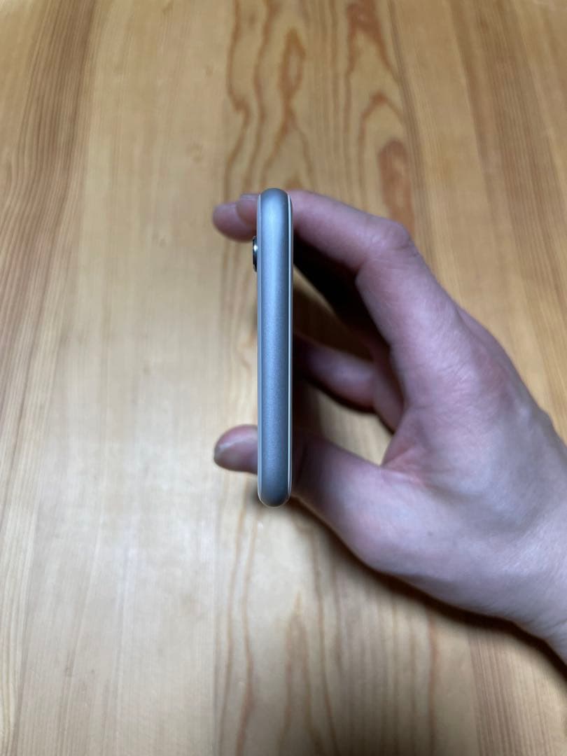 iPhone6s 32GB シルバー　バッテリー83% SIMフリー