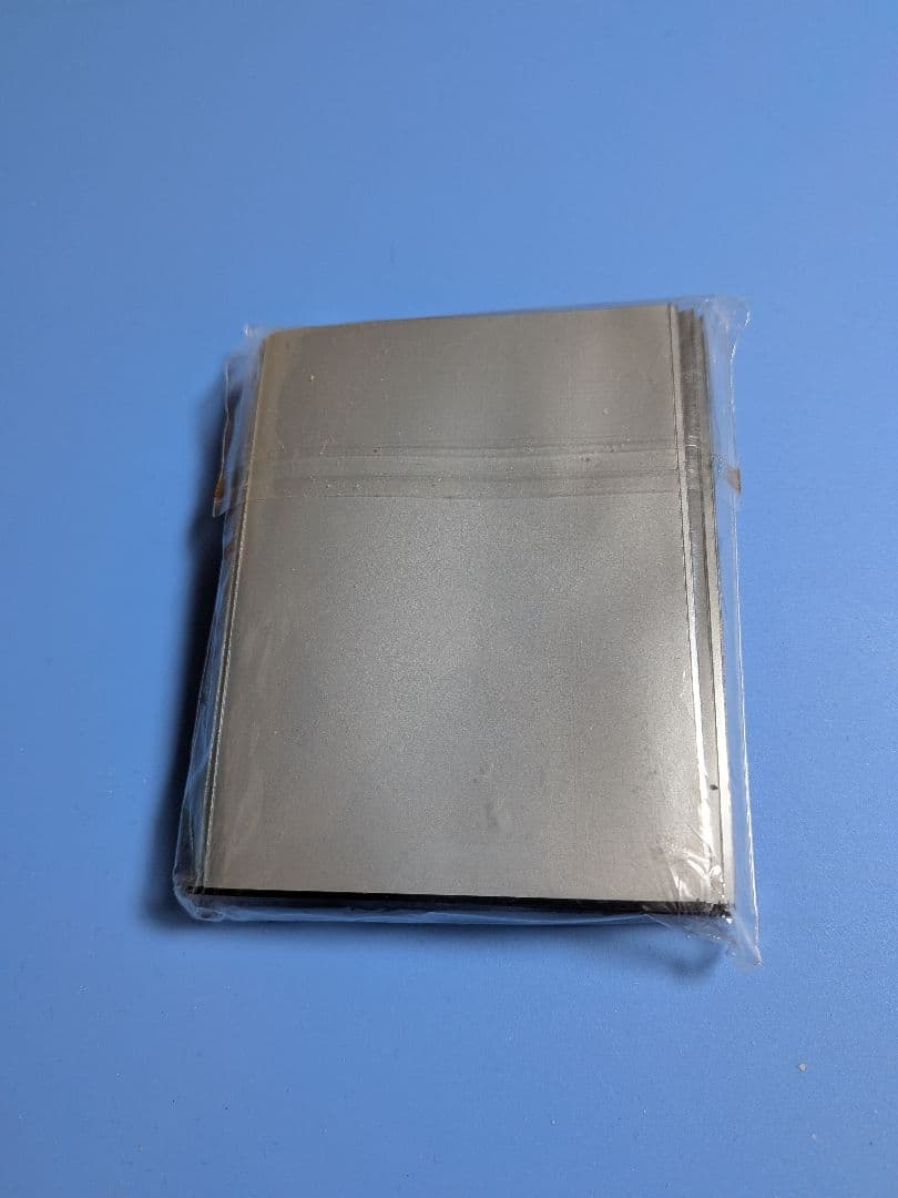 【新品未開封】限定　ガンダム10thスリーブ