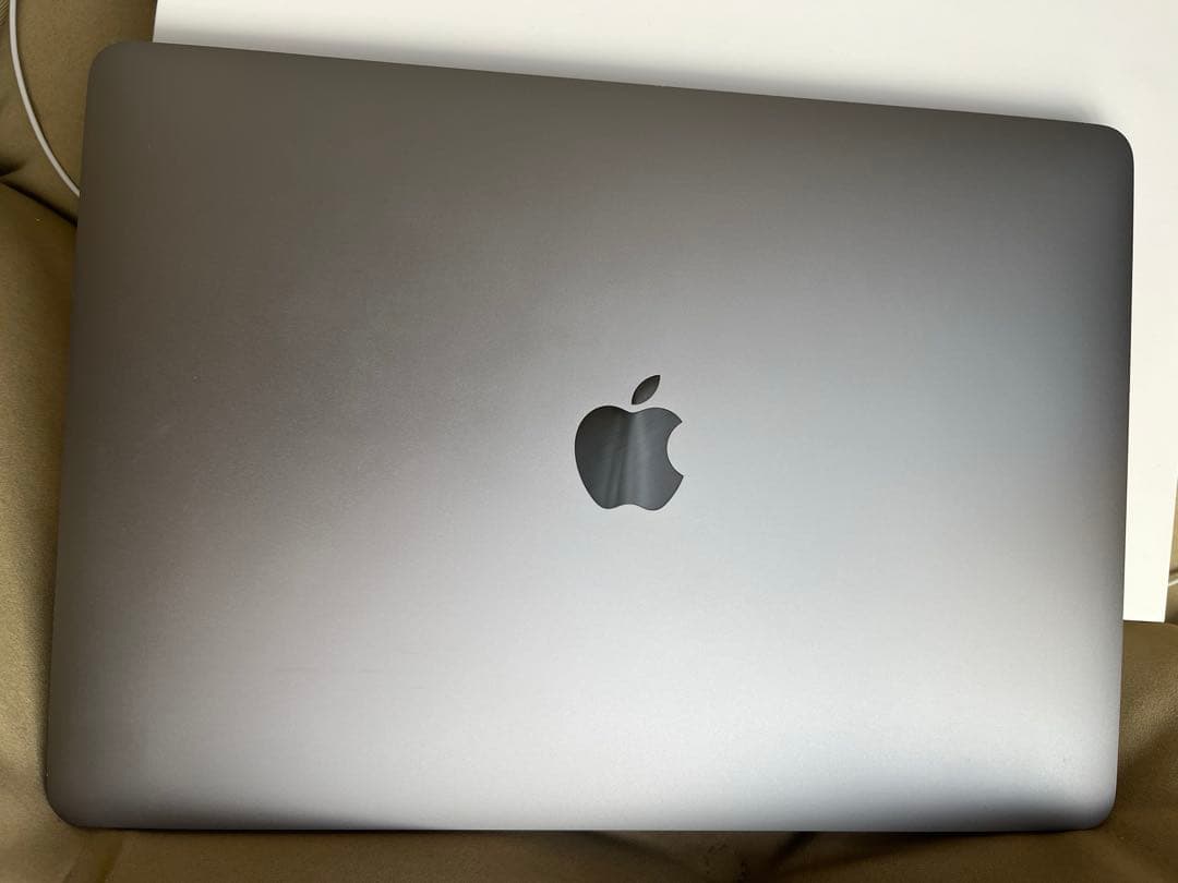 【美品】MacBook Air M1 Anker製USBハブ付き