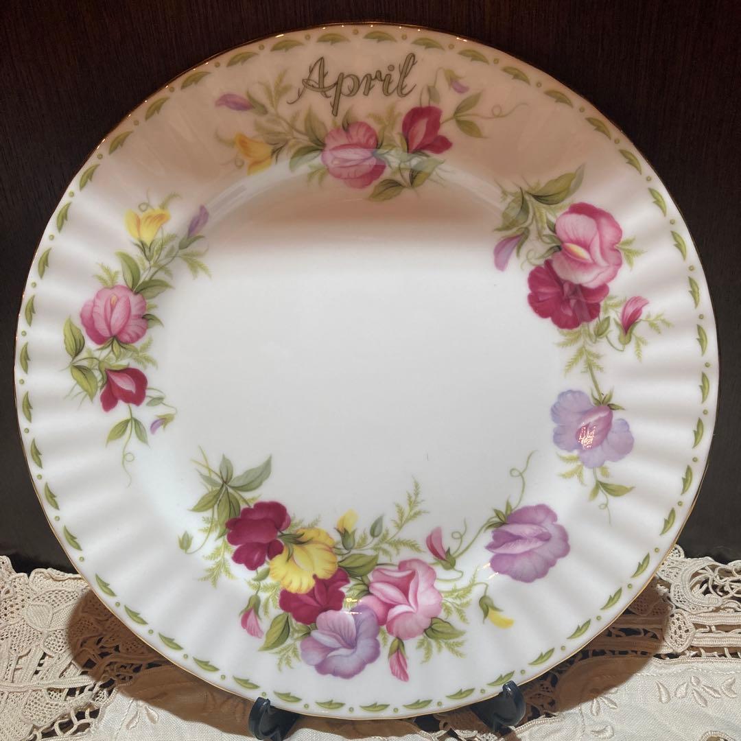 【新品希少】ロイヤルアルバート　フラワーオブザマンス　皿　4月スイートピー2枚