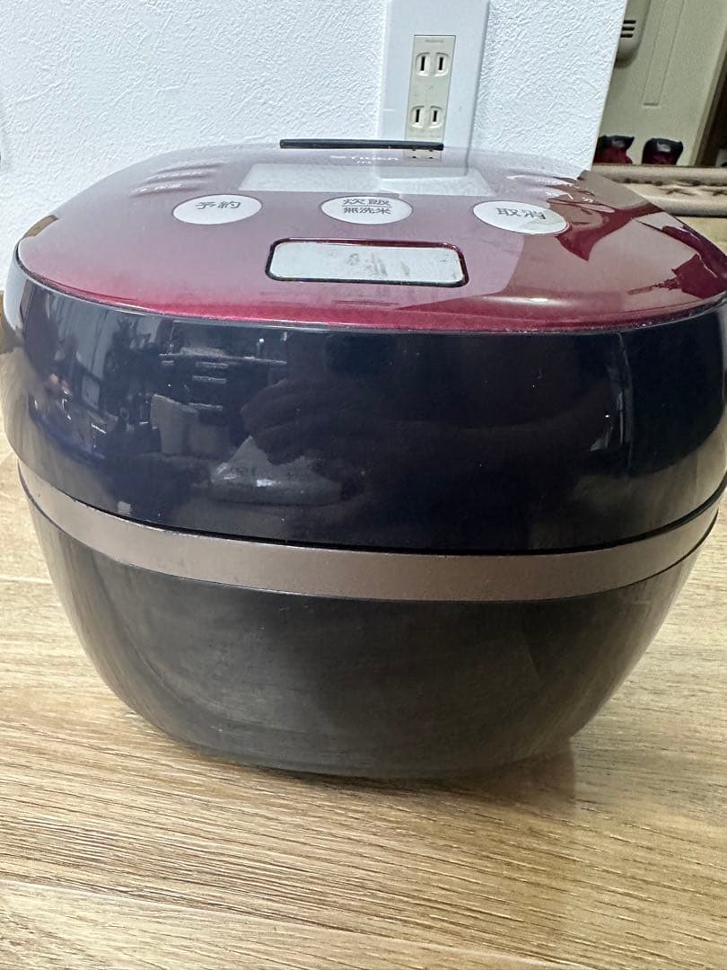2018年 タイガー JPH-B101(KW) 炊飯器 土鍋　ジャー　5.５合