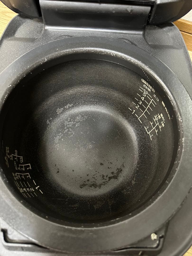 2018年 タイガー JPH-B101(KW) 炊飯器 土鍋　ジャー　5.５合