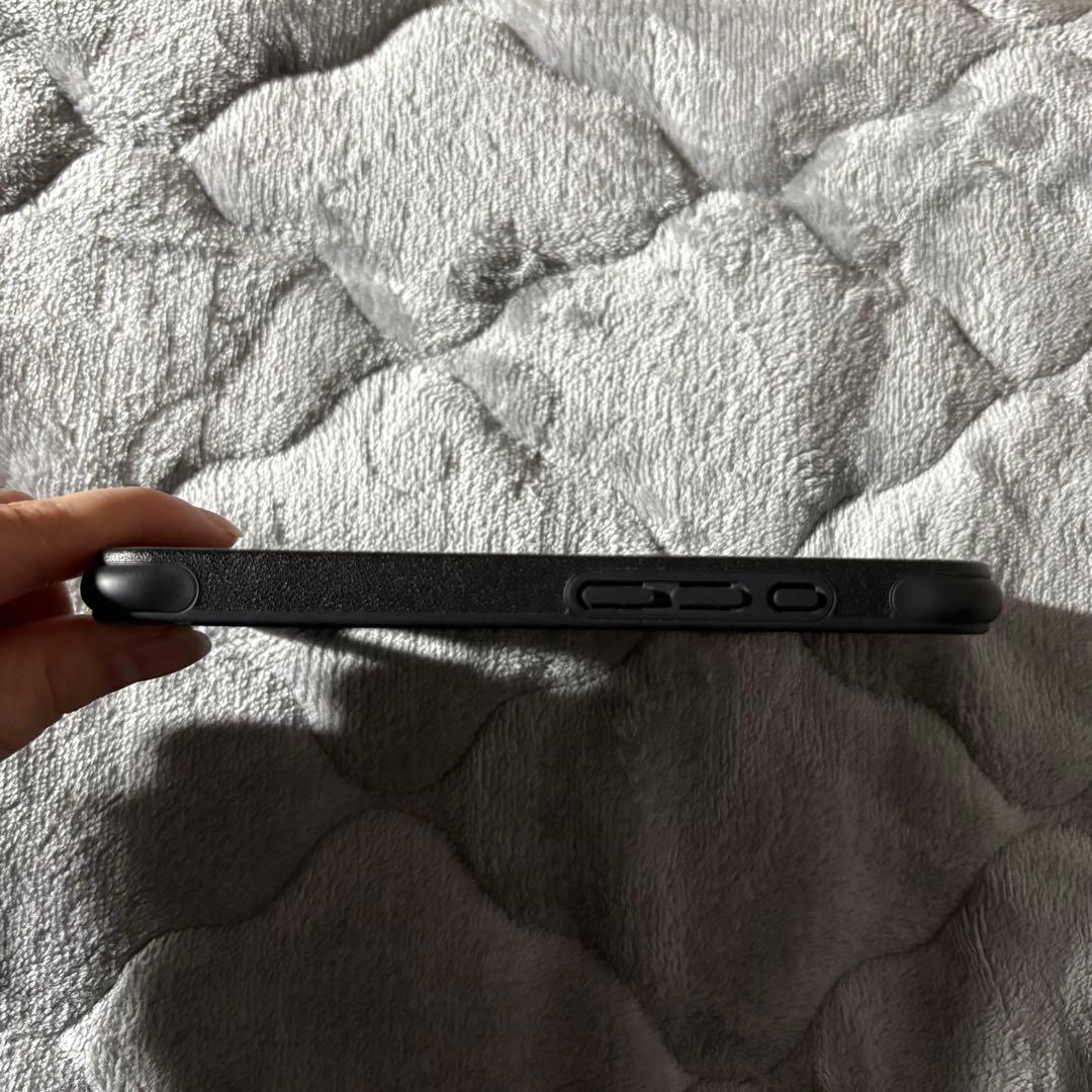 CASETiFY iPhone16用ケース ブラック