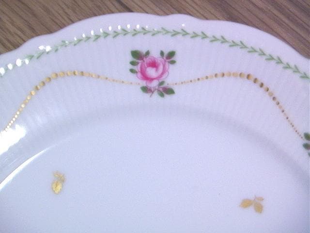 新品 ノリタケ お皿 6枚セット 薔薇柄 金彩 ディナープレート ブランド食器