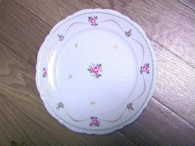 新品 ノリタケ お皿 6枚セット 薔薇柄 金彩 ディナープレート ブランド食器