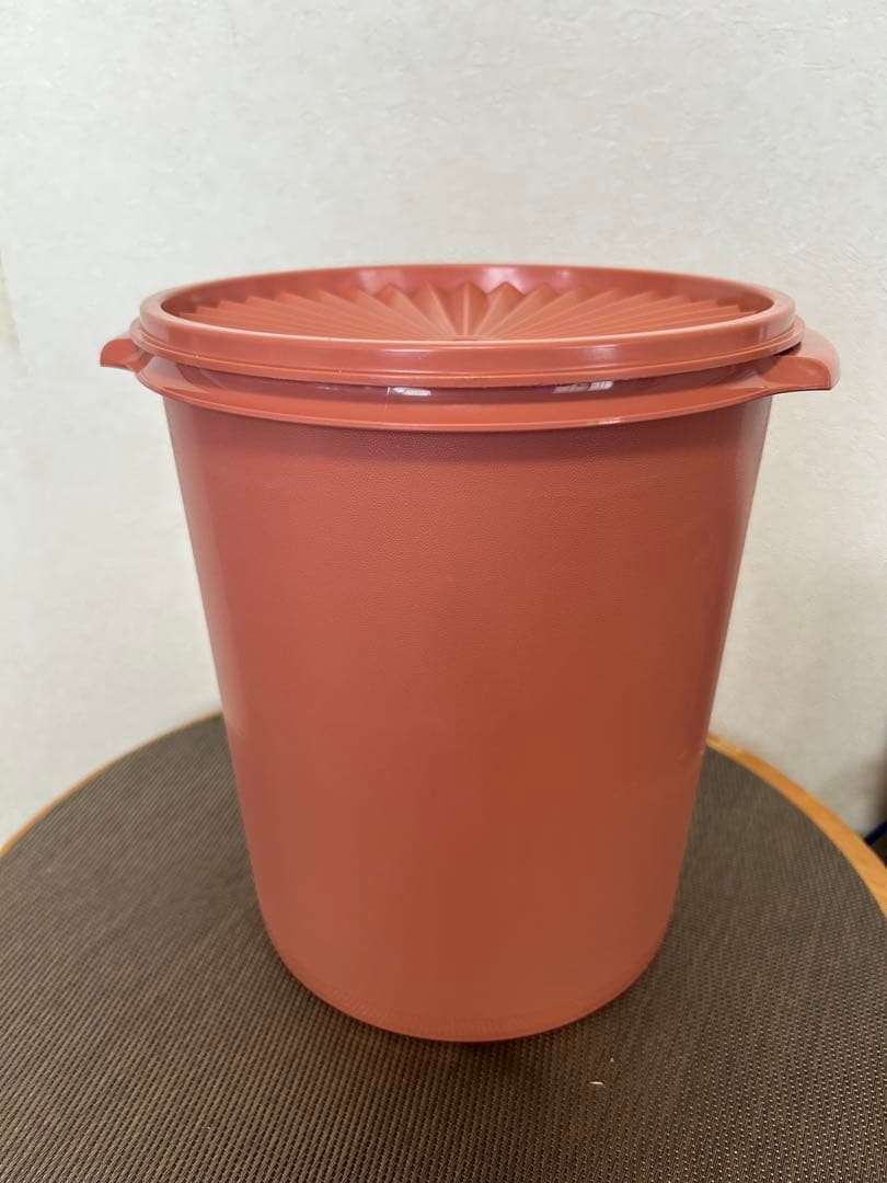 Tupperwareタッパーウェア マキシデコレーター大容量 フタ付き