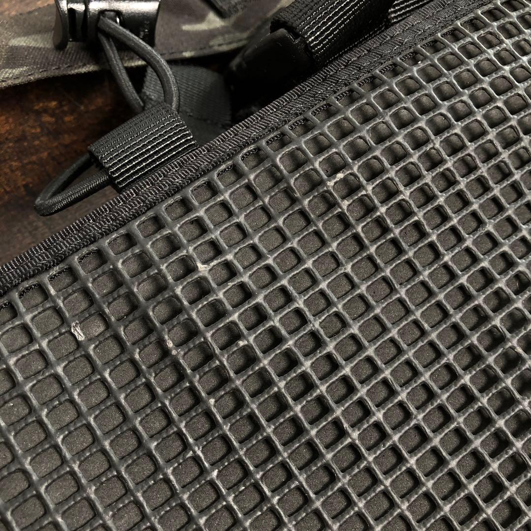 ONE TIGRIS 迷彩柄 チェストリグ