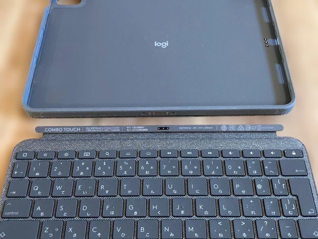 【美品】Logicool Combo Touch iPad Air 4/5世代