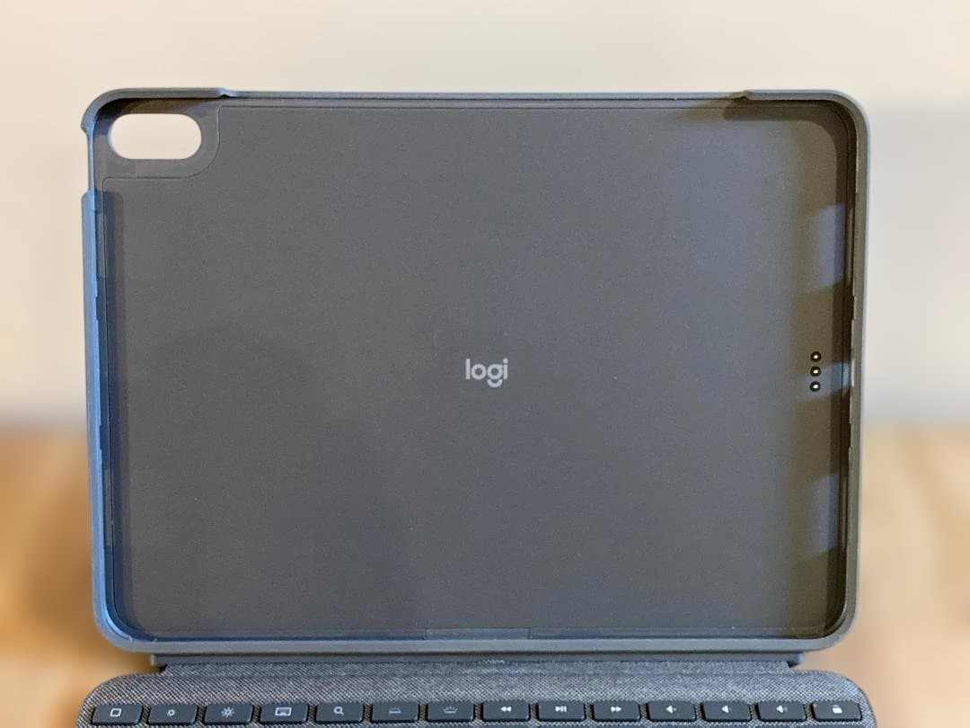 【美品】Logicool Combo Touch iPad Air 4/5世代