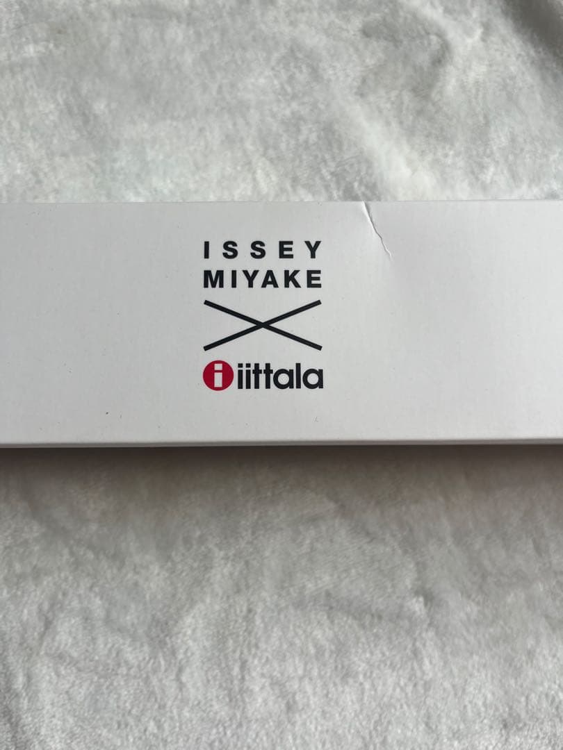 お値下げISSEY MIYAKE ストライプクッションカバー　ピンク　廃盤