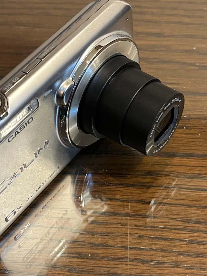 デジタルカメラ CASIO EXILIM 6X 16.1MEGA PIXELS