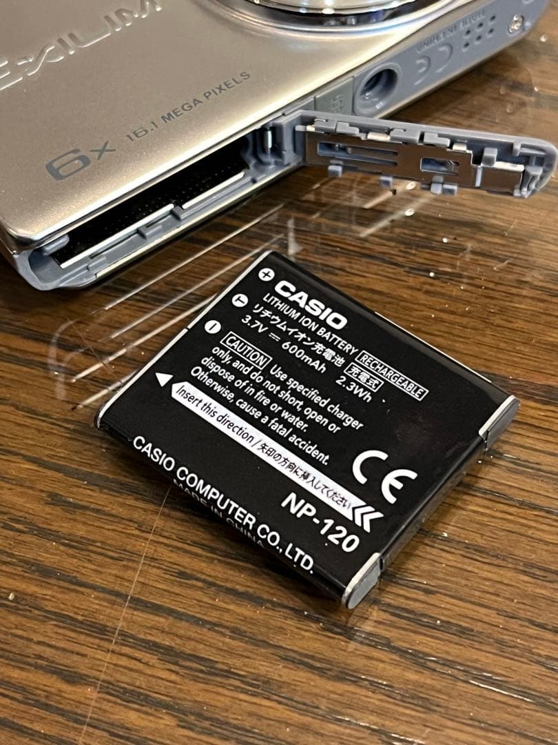 デジタルカメラ CASIO EXILIM 6X 16.1MEGA PIXELS