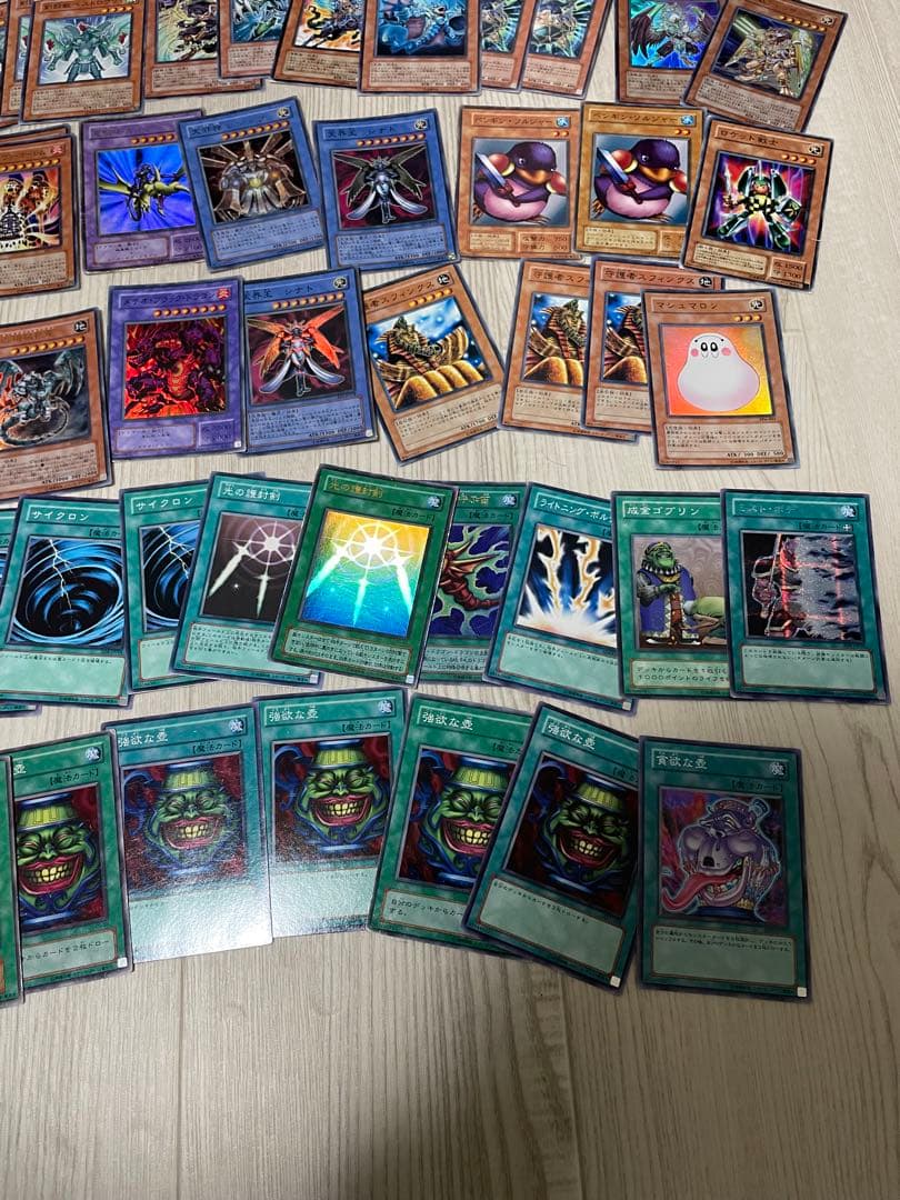 た*き様 遊戯王 まとめ売り 2000枚以上 初期カード多数あり 引退品 コレク