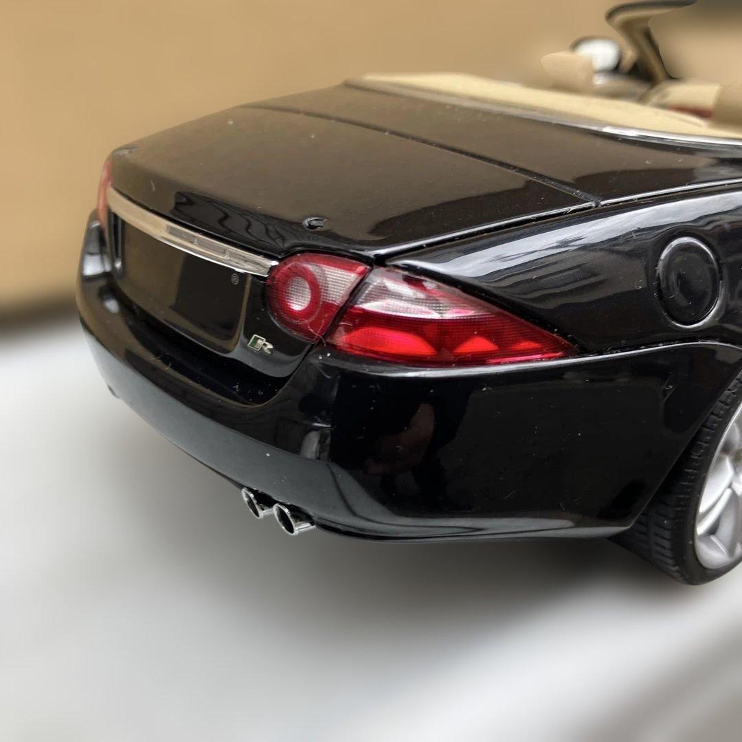 オートアートジャガー XK コンバーチブル 1/18