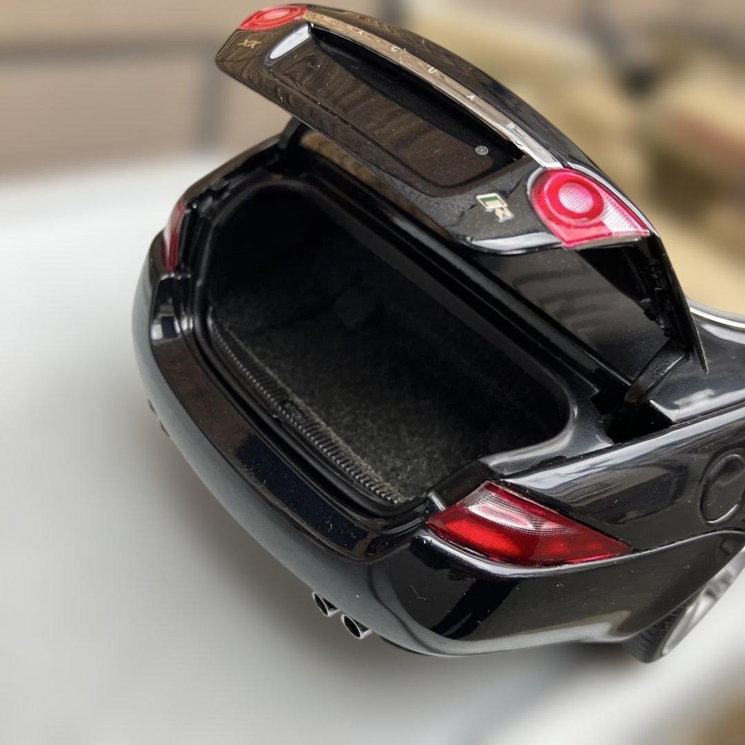 オートアートジャガー XK コンバーチブル 1/18