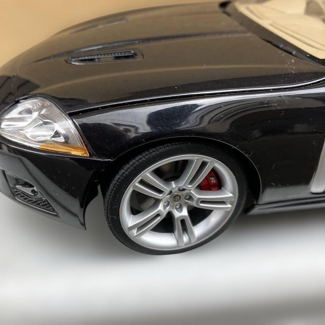 オートアートジャガー XK コンバーチブル 1/18