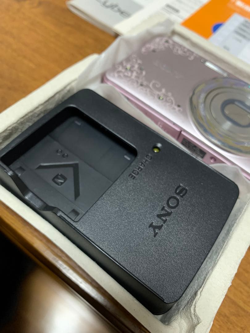 SONY DSC-W350D 1410万画素、広角26mm×光学4倍ズーム