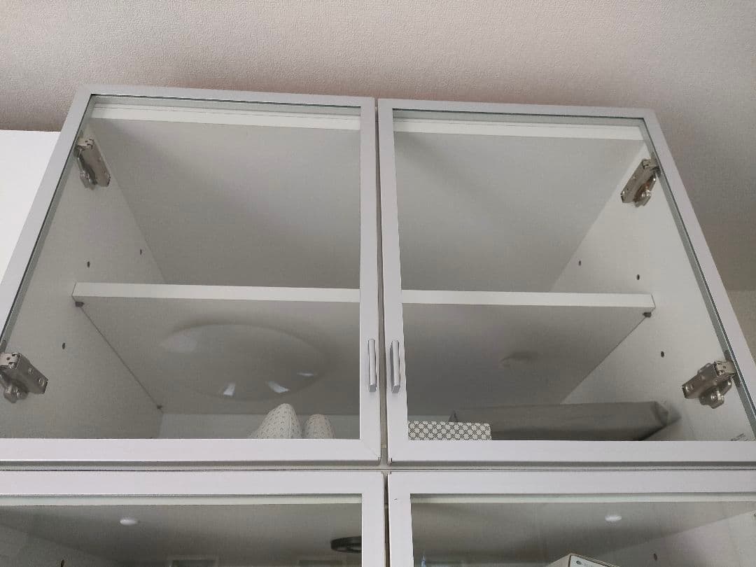 【美品】ガラスクローゼット上棚　ワードローブ 大川家具