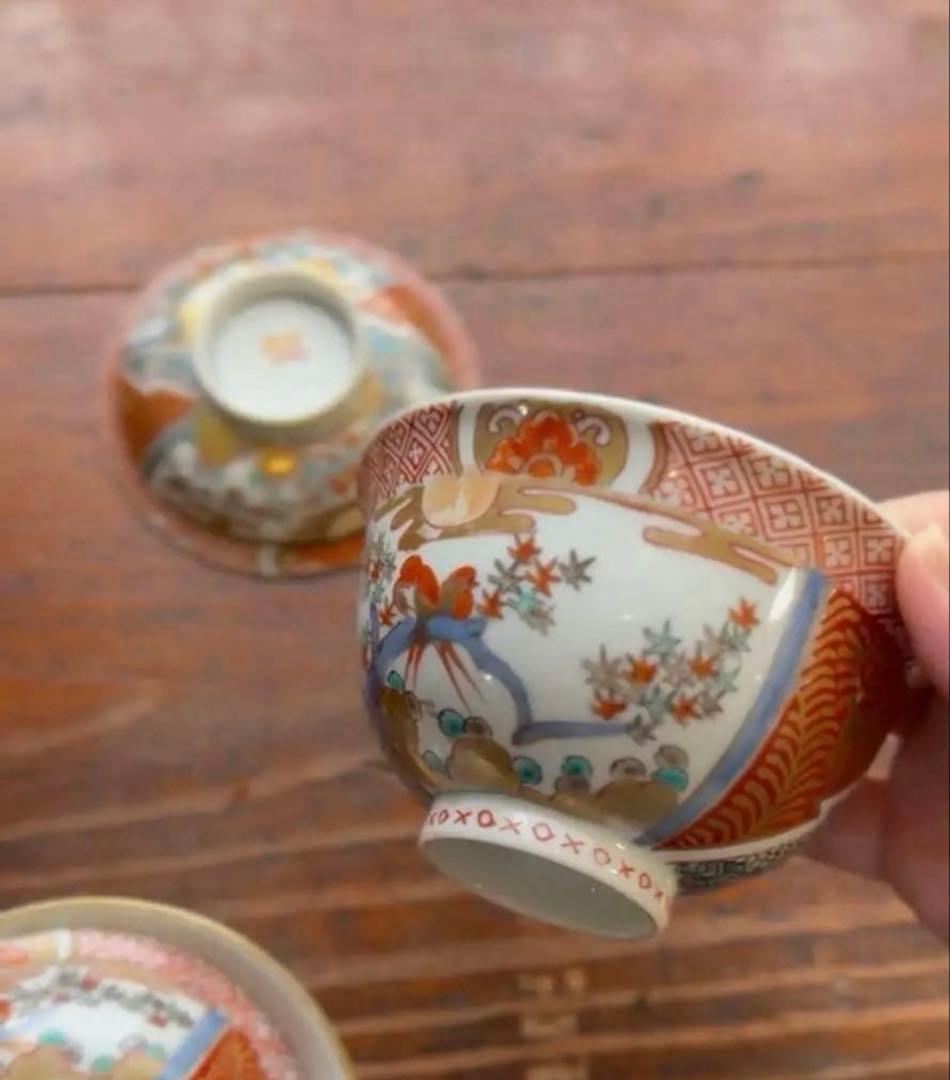 骨董皿　伊万里焼 金彩色絵上手　蓋付き茶碗2客 花鳥文 蓋碗　蓋物